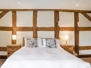 7 bedroom accommodation in Blackden, near Crewe - Image 5