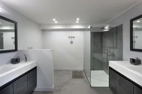 Modern Luxury Villa in Sardinia, Right on the Beach - Image 5