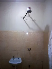 Chrisam Hotel - Image 3