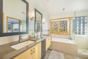 Stunning View Beautiful Home on the Thornapple River - Image 2