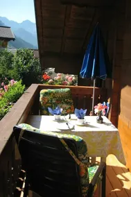 Small apartment 2-4 pers, wooden log cabin, cozy, quiet, sunny, close to the center - Image 5