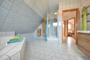 Island nest vacation home - with 5 bedrooms for up to 10 people - Image 5
