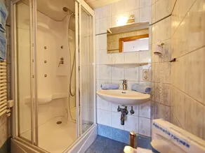 Familienorientiertes Apartment mit Grill, Sauna und Garten | Ideal für Homeoffice | Haustiere sind willkommen - Image 3