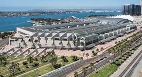 Perfect for business trips, conventions & fun getaways — just a minute’s walk to the San Diego Convention Center, PETCO PARK, nightlife, and public transit. Includes secure, free parking for one vehicle plus a dedicated workspace and high-speed Wi-Fi - Image 5