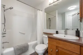 „River Downtown Condo“, Kingsize-Bett, Klimaanlage, Tiefgarage, Saddledome & Stampede - Image 4