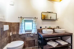 Chalet 'Franking' with Wi-Fi, Balcony & Terrace - Image 5