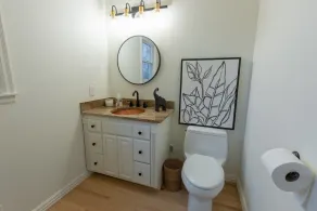 “Zen Den” on the Lake – Downtown Wayzata Charm by Roxy Rentals - Image 3