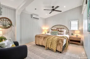 The Gallery - Stylish City-Fringe Apartment with Outdoor Living & Office Space - Image 3
