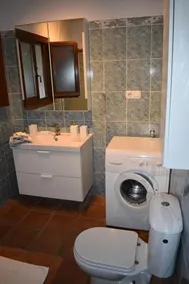 Semesterhus med tropisk trädgård, pool, jacuzzi, internet, centralvärme - Image 3