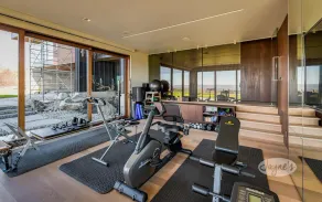 Out of this world LA inspired home near Thornbury with studio! 6bdrm 6bath! - Image 3