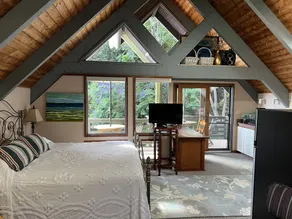 Captain's Quarters Cottage on Kamuela's Nob Hill - Image 3