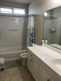 Grande belle maison avec 4 chambres 2. 5 salles de bain - Image 5