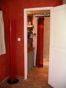 husdjur välkomna, lugnt läge, söderut. Privat pool - Image 3
