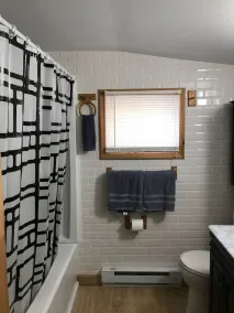 Cozy Private Lake Cottage Minutes to Lake George & Saratoga Springs Pet Friendly - Image 4