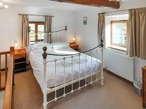 1 bedroom accommodation in Lower Gresham - Image 3