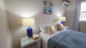 Condo Suites in der Nähe von Dover Beach und Nachtleben in St. Lawrence Gap - Image 5