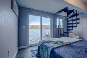 Siena/Venice waterfront private units (2) with 2 Docks! - Image 3