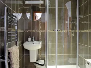 The Coach House - EXG - Image 3