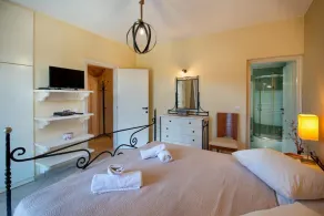Maritina Villa - 2 BR House Surrounded by Olive Groves - Image 5