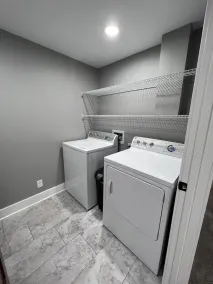 Highland Park stunner! Centrally located, Renovated with modern updates. - Image 2