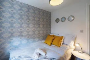 Contractor*Leisure*Comfy King Bed*Free Parking - Image 5