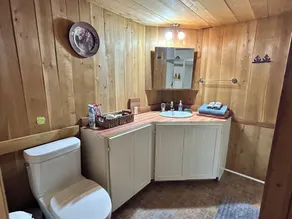 Riverfront cozy getaway - Image 2