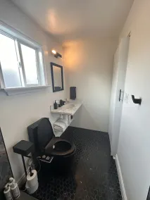 Modern Home & Gameroom! Near Airport Beach Aquarium & Disneyland! - Image 5