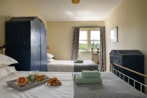 Et rummeligt og behageligt sommerhus - Image 3