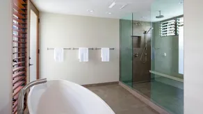NANEA By Parrish Kauai Oceanfront Luxury & AC - Image 3