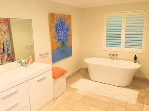 Artist’s Private Recluse - Surfers Paradise - Image 4