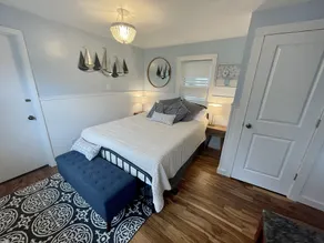 Riverwalk Retreat on Main. Spacious updated Victorian Home in the heart of Niles - Image 4