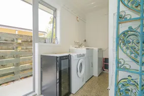 Rose's Beach Pad - Matarangi Holiday Home - Image 2