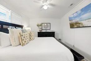 Pet Friendly Beach House - Blueberry by the Beach - Image 5