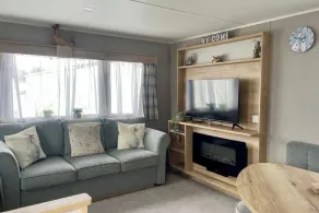 Cosy 3 Bed Lodge in Hoburne, Cotswolds - Image 4