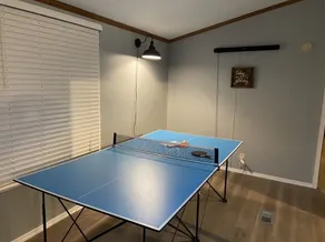 Private Cottage Near The Lake with 3 bedrooms, 2 baths, and a gameroom! - Image 2