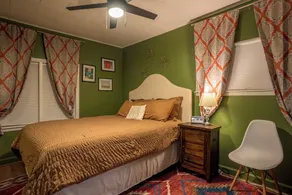 Cozy eclectic cottage where you can reconnect and unwind, designed for couples. - Image 5