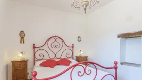Independent holiday house surrounded by a wide fenced garden  with pool , located in the Tuscan coun - Image 5