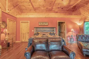 The Lodge - Image 3