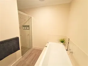 ★ Modern Home Near Town ★ 3 bed/2 Bath with Garage ★ - Image 3