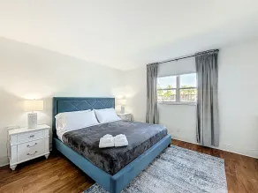 Unique Condo w/ Queen Bed & Canal View - Image 3