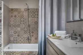 Grand View Maisonette - Image 2