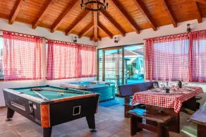 Holiday Home Beti with heated pool - Image 5