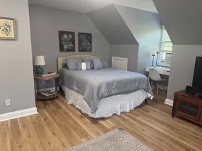 Studio with close proximity to the wineries and hiking - Image 3