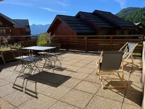 Lovely apartment with large terrace and direct access to the slopes - Image 5
