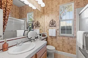 Elegant and Spacious Luxury Folsom Home, 3 BD/2BA - Image 4