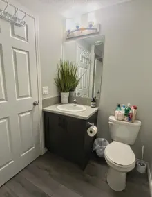 Newly Built and Cheerful 1-Bedroom Suite - Image 4