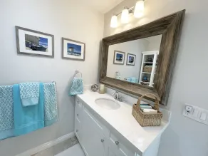 Rare 1BR / 2BA Ocean View Condo with Full Kitchen & Living Room.  Walk to Pier - Image 4