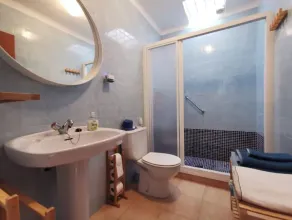 Fantástica Casa en el Centro del Pueblo. Ideal Familias - Image 3