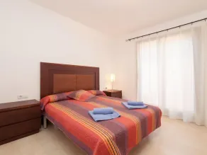 Appartamento con giardino, piscina e terrazza - Image 4