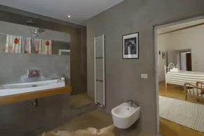 Great bright apartment in Florence, perfect for a family or a group! - Image 4